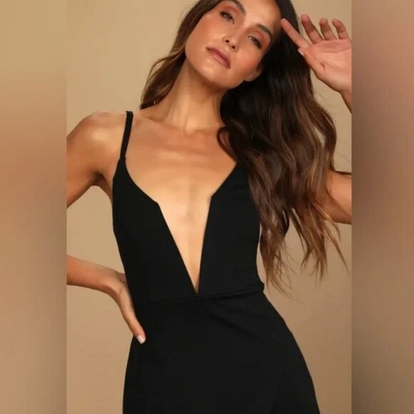 NWT Lulus Just a Girls Night Black Plunge Midi Mini Dress Size Medium - Picture 2 of 11